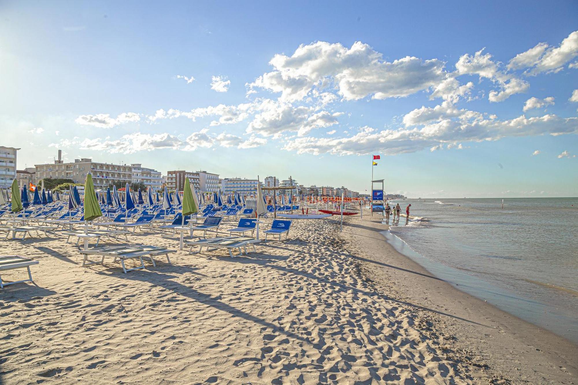 Hotel Wega Bellaria-Igea Marina Exterior foto