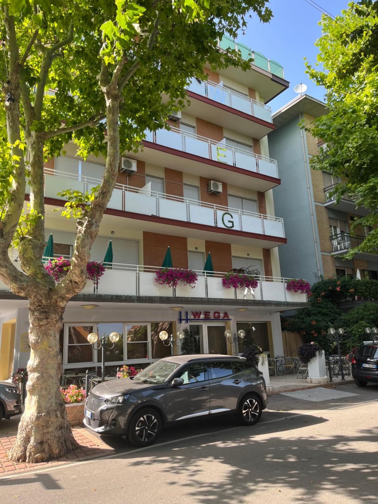 Hotel Wega Bellaria-Igea Marina Exterior foto